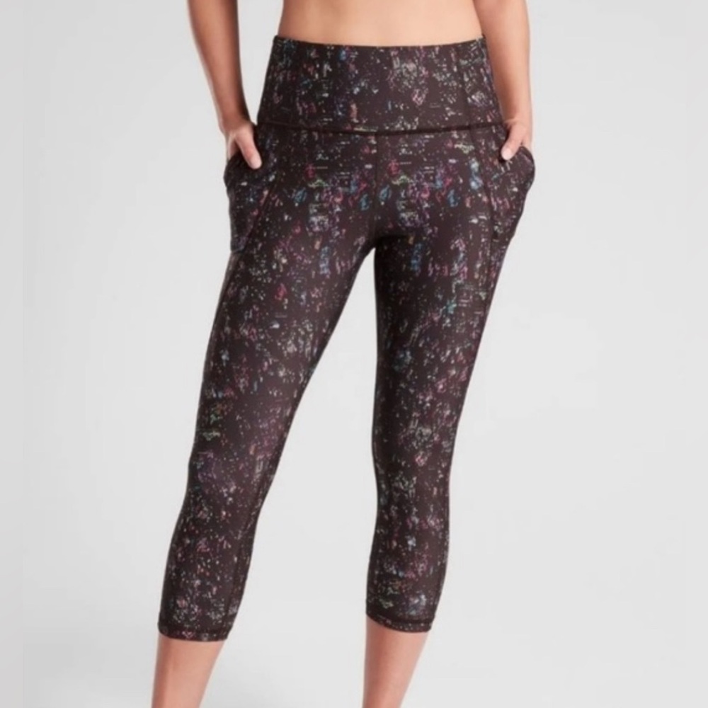 Athleta Lightning City Lights Capri - Picture 1 of 11